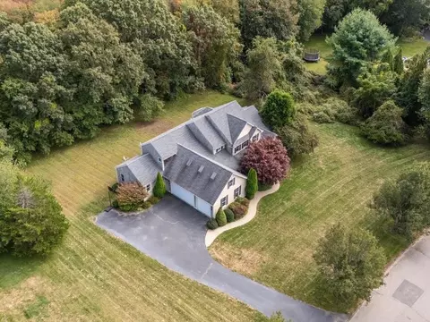 68 Delta Dr, North Kingstown, RI 02874