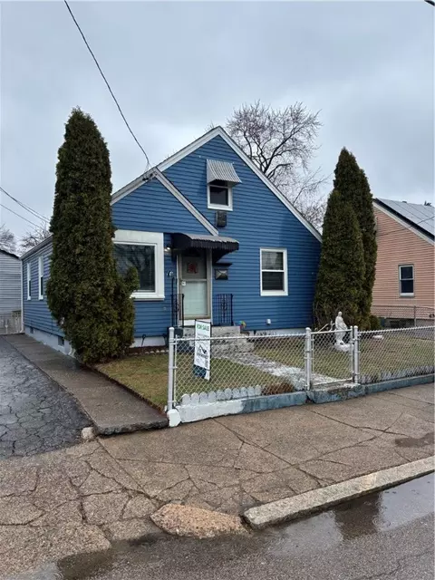 64 Ferris St, Pawtucket, RI 02861