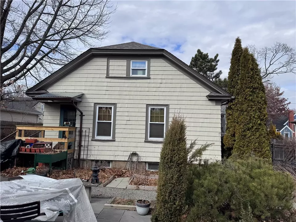 Exterior - 64 Nathaniel Ave, Pawtucket, RI 02860 photo 6 of 6