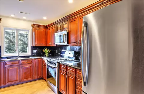 Kitchen - 4100 Post Rd #2, Warwick, RI 02886 photo 2 of 5