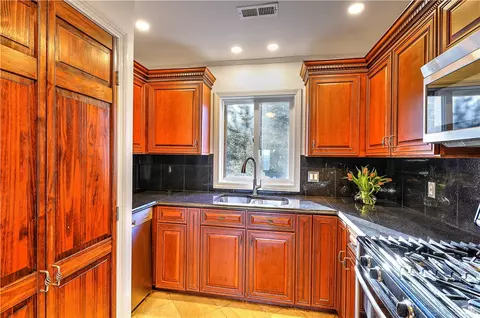 Kitchen - 4100 Post Rd #2, Warwick, RI 02886 photo 4 of 5