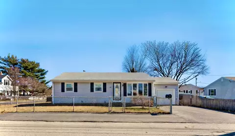 26 Bacon St, Pawtucket, RI 02860