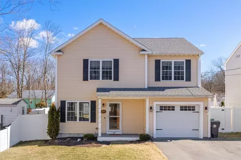 300 Warwick Neck Ave, Warwick, RI 02889