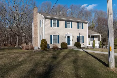 35 Mark Dr, Lincoln, RI 02865