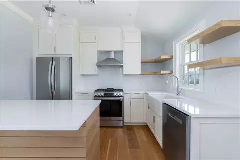 Kitchen - 15 Rabbit Run, Westerly, RI 02891 photo 4 of 4