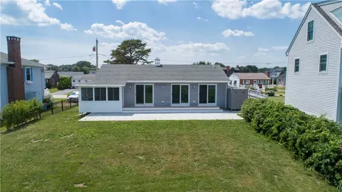 Exterior - 15 Rabbit Run, Westerly, RI 02891 photo 3 of 4