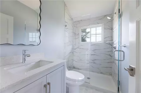 Bath - 15 Rabbit Run, Westerly, RI 02891 photo 2 of 2