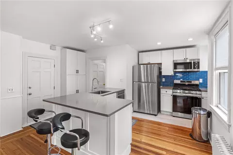 73 Fremont St #1, Providence, RI 02906