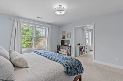 52 Guild Ave, Warwick, RI 02889 photo 16