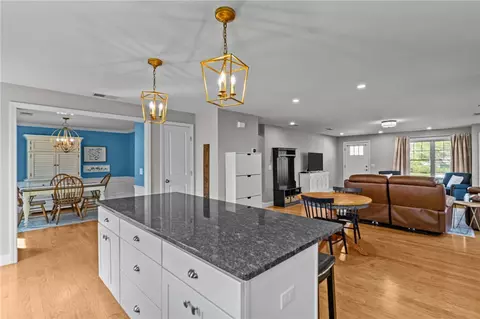 52 Guild Ave, Warwick, RI 02889 photo 6