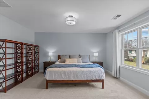 52 Guild Ave, Warwick, RI 02889 photo 14
