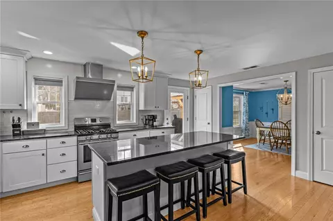 52 Guild Ave, Warwick, RI 02889 photo 7