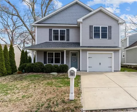 52 Guild Ave, Warwick, RI 02889