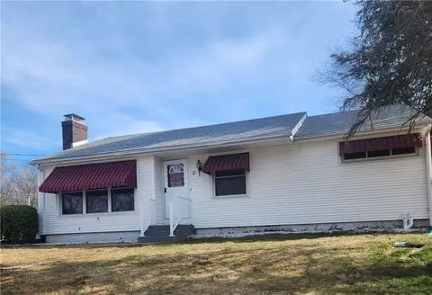2 Prescott Ave, Johnston, RI 02919