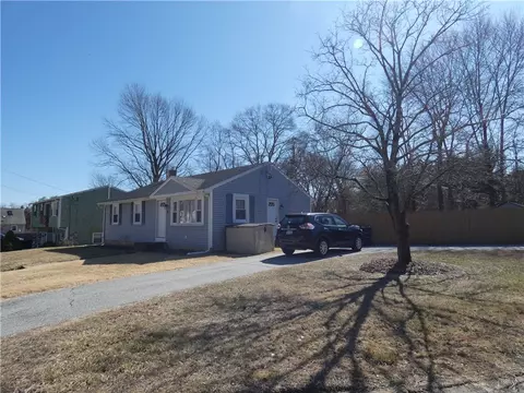 6 Dodd St, Coventry, RI 02816 photo 2