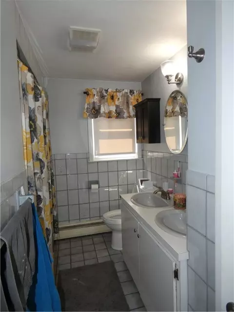 6 Dodd St, Coventry, RI 02816 photo 9