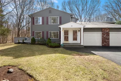 22 Eagle Run #A, East Greenwich, RI 02818