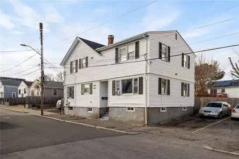 9 Yale Ave, Providence, RI 02908