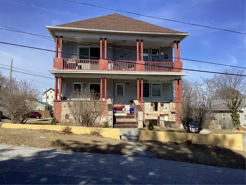 204 Maplewood Ave, Cranston, RI 02920