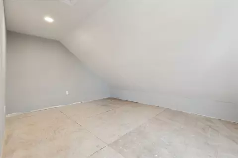 396 Orms St, Providence, RI 02908 photo 37