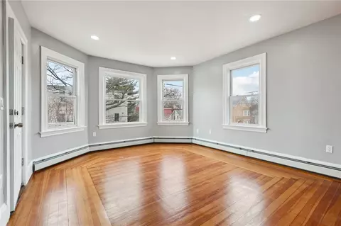 396 Orms St, Providence, RI 02908 photo 8