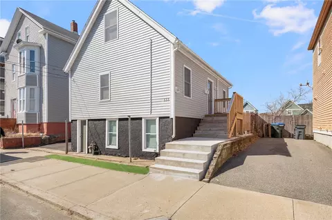 133 W Clifford St, Providence, RI 02907