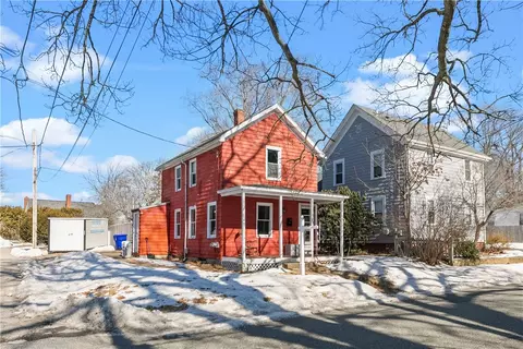 31 Knowlton St, East Providence, RI 02915