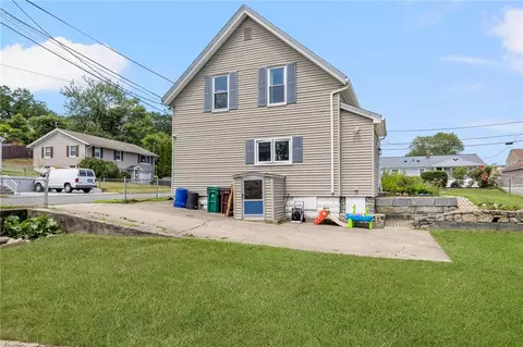 94 St Marcel St, Woonsocket, RI 02895 photo 38