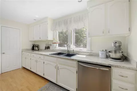 94 St Marcel St, Woonsocket, RI 02895 photo 21