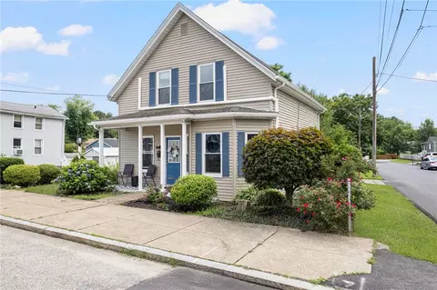 94 St Marcel St, Woonsocket, RI 02895 photo 3