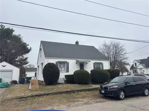 124 Welfare Ave, Warwick, RI 02888