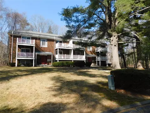 6 Stonehenge Dr #103W, Smithfield, RI 02828