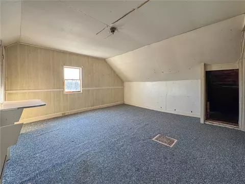 34 Smithfield Rd, Woonsocket, RI 02895 photo 5