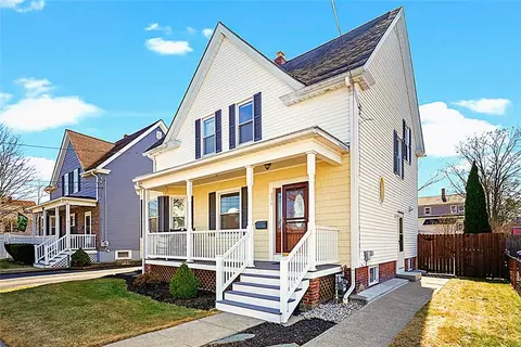 230 Martin St, East Providence, RI 02914