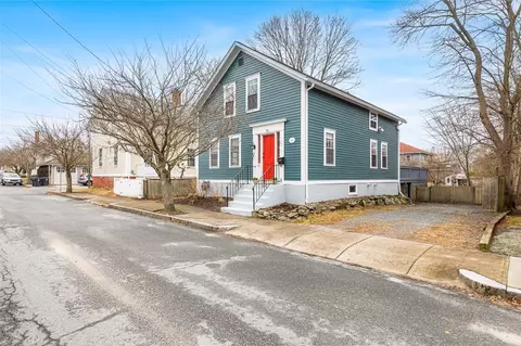 34 Wheaton St, Warren, RI 02885 photo 5
