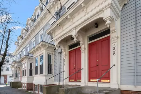 356 Carpenter St #4, Providence, RI 02909