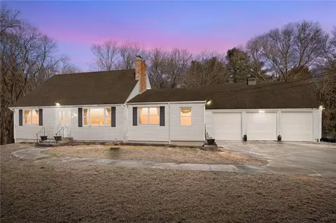 26 Woody Hill Rd, Exeter, RI 02822