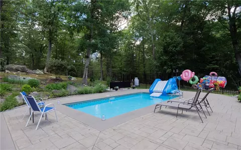 Exterior - 59 Briarwood Hill Rd, Exeter, RI 02822 photo 4 of 6