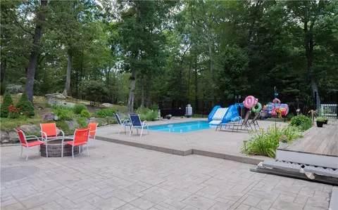Exterior - 59 Briarwood Hill Rd, Exeter, RI 02822 photo 3 of 6