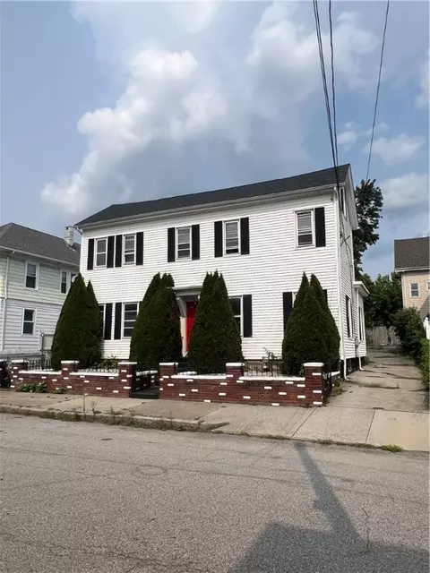 71 Knowles St, Pawtucket, RI 02860