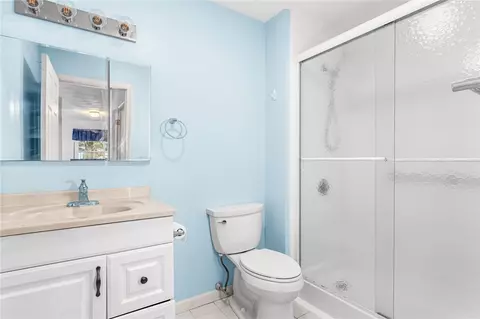 Bath - 27 Captains Dr, Westerly, RI 02891 photo 1 of 2
