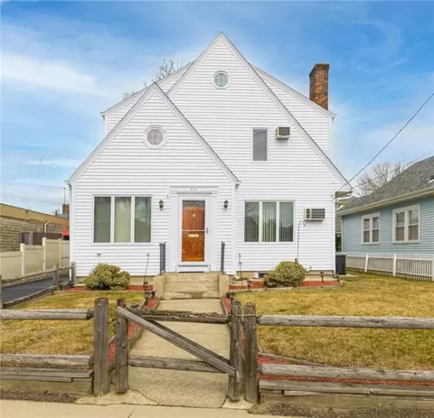 484 Willett Ave, Riverside, RI 02915
