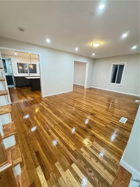 17 Willard St, Warwick, RI 02889 photo 8