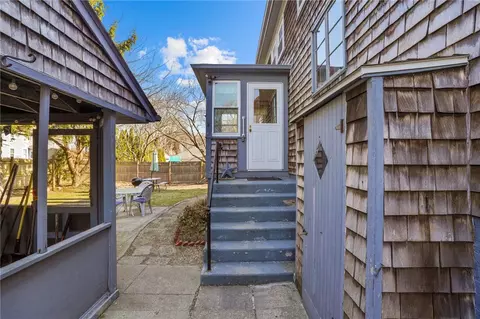 14 Park St, Warren, RI 02885 photo 9