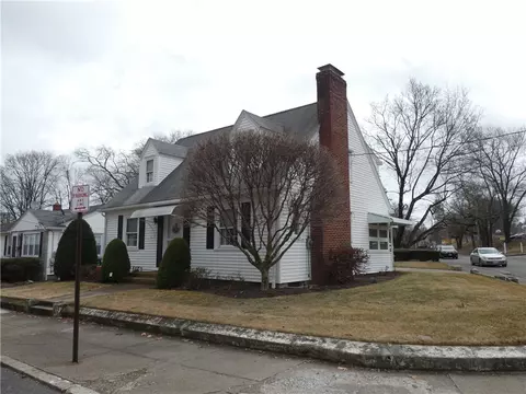 134 Lyman St, Pawtucket, RI 02860