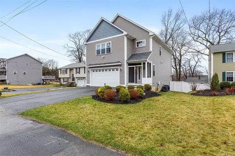 116 Canning St, Cumberland, RI 02864