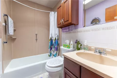 Bath - 14 Memory Ln, Westerly, RI 02891 photo 1 of 2