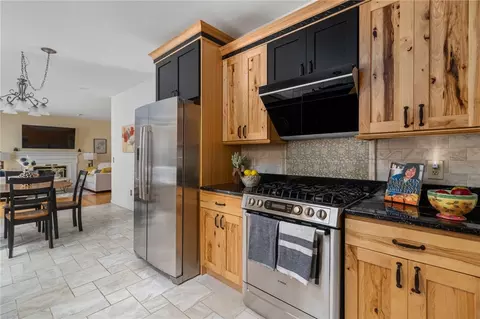 Kitchen - 60 Arrowhead Way, Warwick, RI 02886 photo 6 of 6