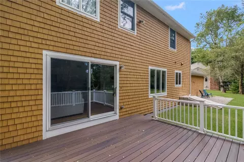 Exterior - 60 Arrowhead Way, Warwick, RI 02886 photo 7 of 9