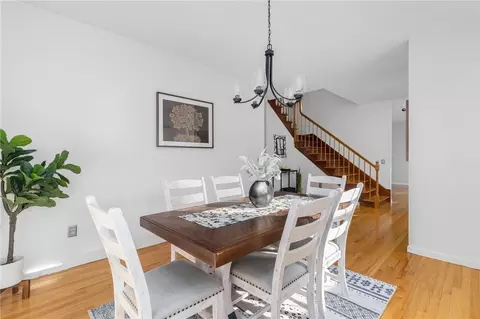 Dining - 60 Arrowhead Way, Warwick, RI 02886 photo 4 of 4